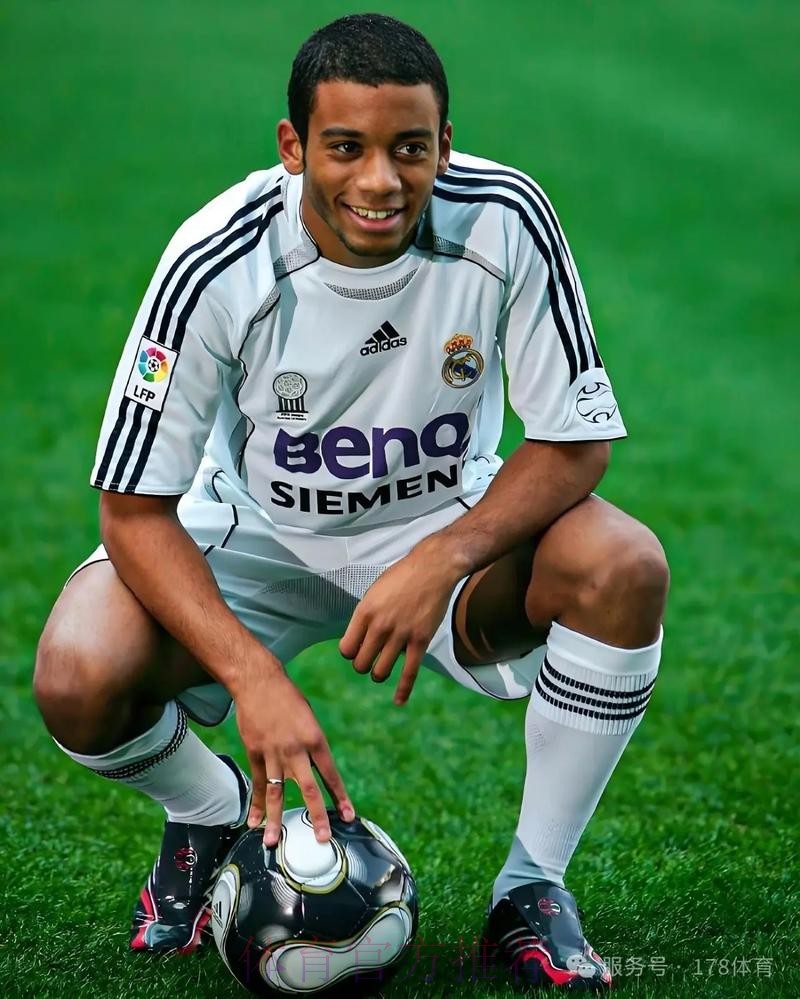 马塞洛为皇马效力14年 是现西甲效力同一球队最长的 马塞洛为皇马效力14年 是现西甲效力同一球队最长的